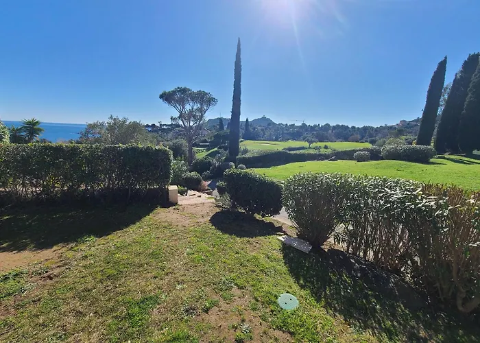 Cap'azur T2 - Rdj - Vue Golf Apartment *